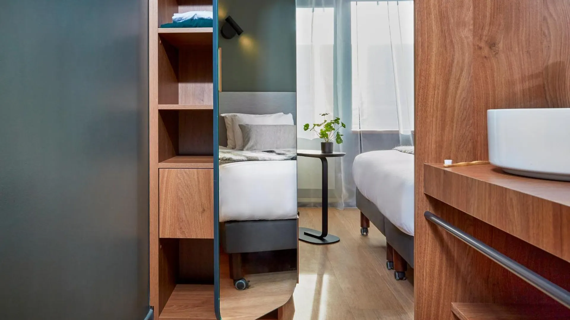 Adagio Bercy Village 4*
